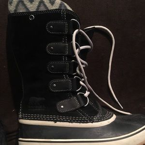 Sorel joan of arctic winter boots!